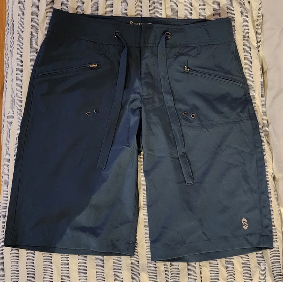Free Country Pants - Like New SZ S Free Country Navy Hybrid Shorts